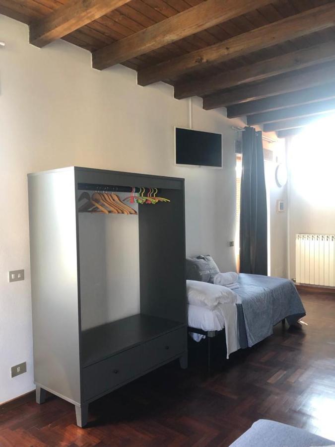 Attico By Marconi 11 Bed & Breakfast Besozzo Exterior foto